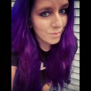 Meet your Posher, Crystal